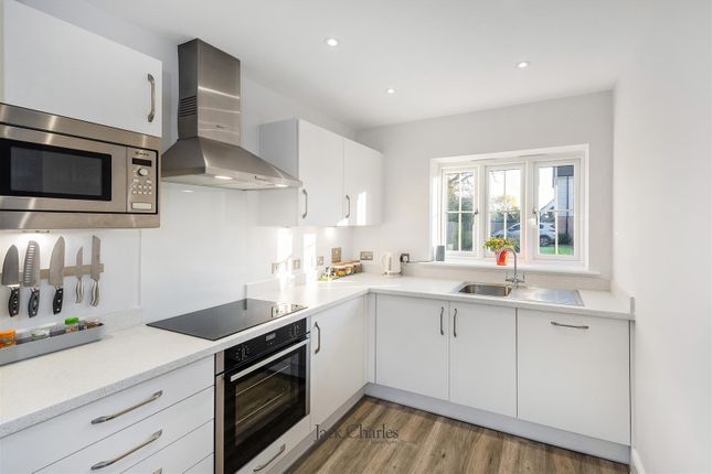 5, Fairfield Close, Tonbridge photo 4