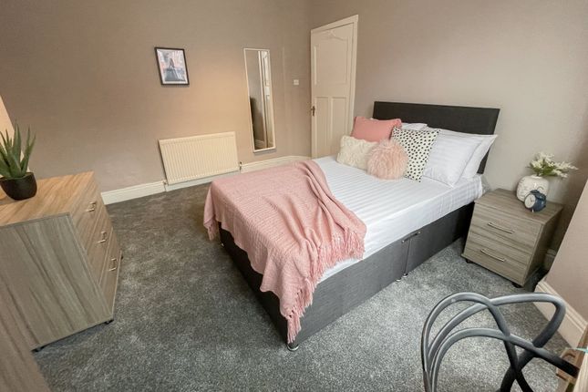 4-bed house on L15 2HY, £607/mo