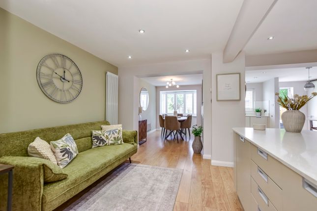 9, Edinburgh Drive, Abbots Langley photo 4