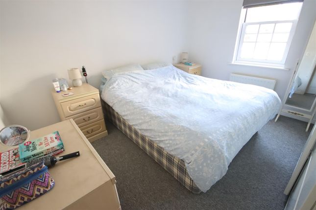 4, Louise Rayner Place, Chippenham photo 4