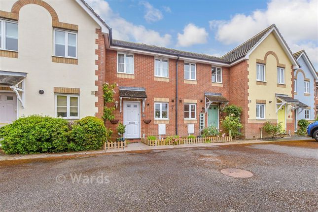 2-bed terraced on 29, Peregrine Close, Hythe, £275,000