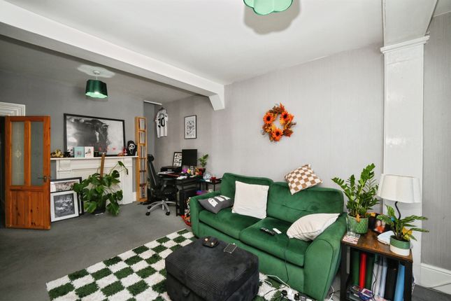 85b, High Street, Hoddesdon photo 3