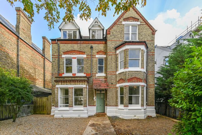 Studio flat on Montpelier Road, London, Ealing, £1,650/mo