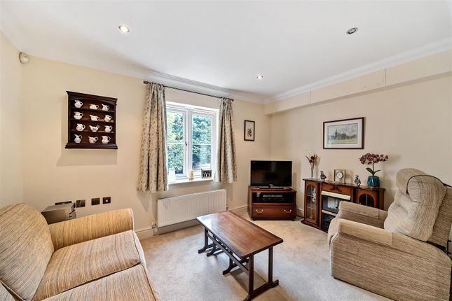 17 Imperial Court, Reading Road, Wokingham photo 3