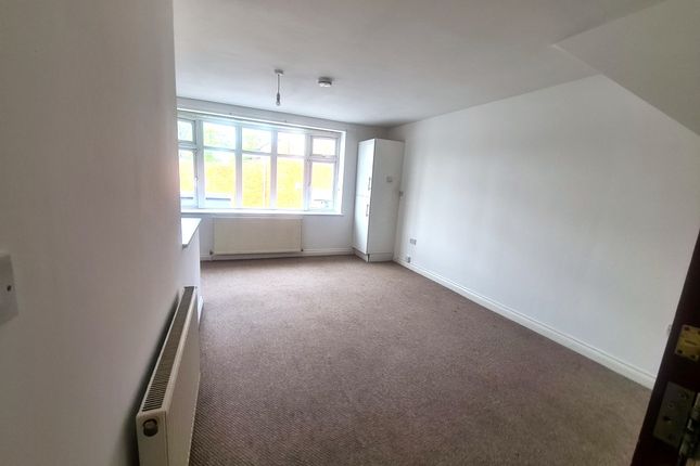 Flat to rent in St. Georges Street, Northampton