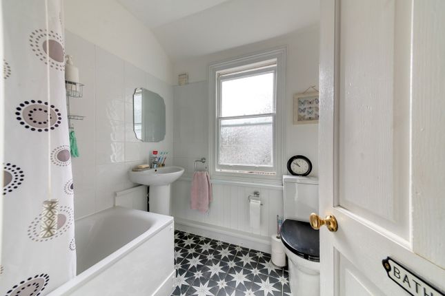 Semi-detached house for sale in Temple Road, Croydon