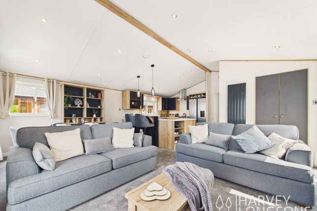 Brynteg Country And Leisure Retreat, Llanrug, Gwynedd photo 5