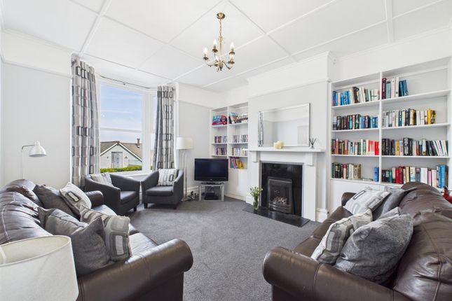 4, Larkstone Crescent, Ilfracombe photo 3