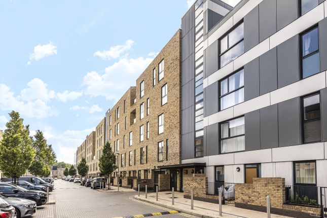 2 bed flat for sale in Parade Gardens, London E4