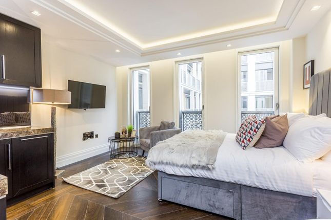 Flat for sale in Clement House, 190 Strand, Covent Garden, London