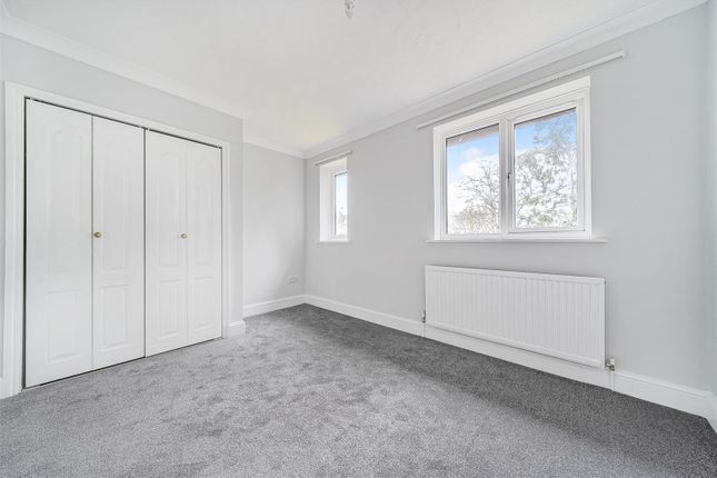 Terraced house for sale in Cuthbert Gardens, London
