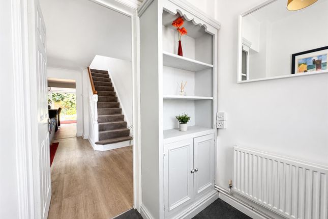 3, Tudor Drive, Leicester photo 3
