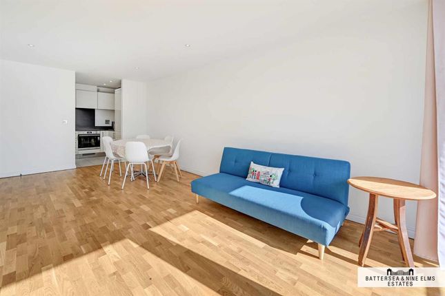 Flat 147, 75, Battersea Park Road, London photo 4