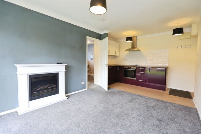 Flat 1, Lawnswood House, Church Avenue, Stourport-On-Severn photo 4