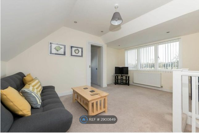 Whitworth Lane, Loughton, Milton Keynes photo 5