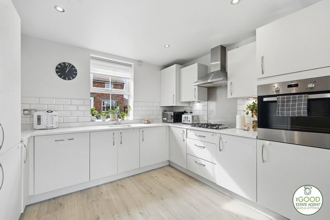33, Primrose Way, Wilsmlow photo 4