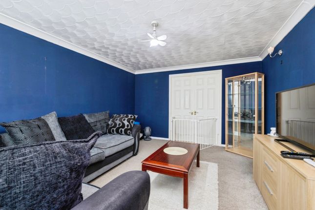 15, Caldwell Green, Durham photo 3