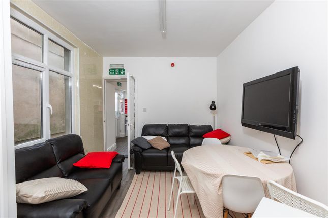 10, Bryn Y Mor Crescent, Swansea photo 3