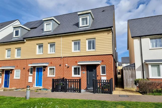End terrace house for sale in Bowhill Way, Harlow