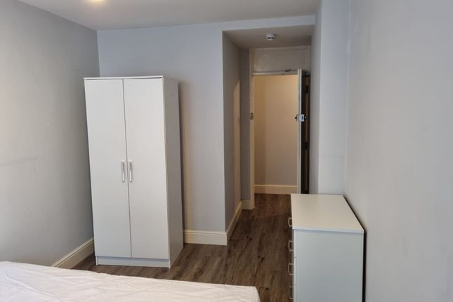 Thumbnail Shared accommodation to rent in Cheltenham Road, London