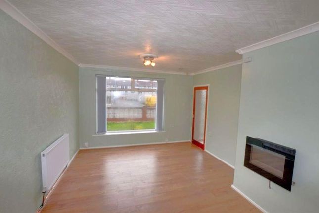 12, Aberfield Close, Leeds photo 4