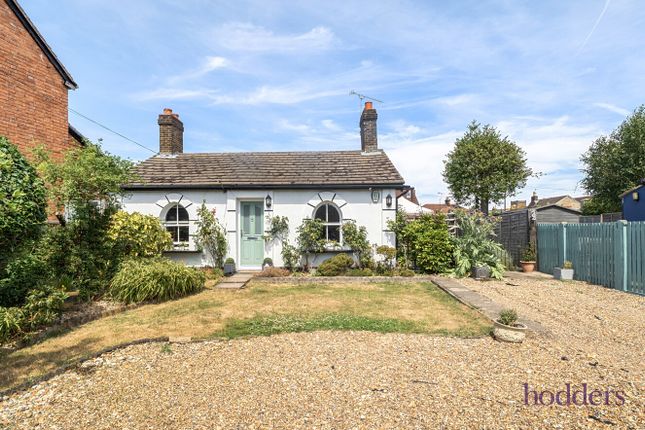 3-bed house on 20, Laburnum Road, Chertsey, £485,000