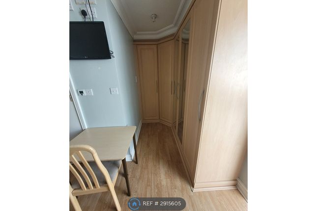 Evesham Road, Middleton, Manchester photo 4