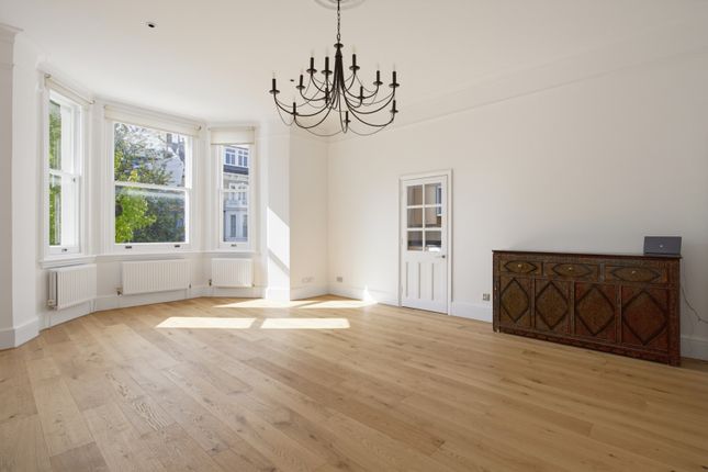 Flat 4, 75, Redcliffe Gardens, London photo 3