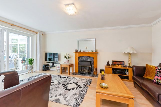 14, Hilltop Road, Durham photo 3