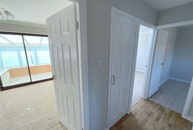 88, Wetherby Drive Swallownest, Sheffield photo 4