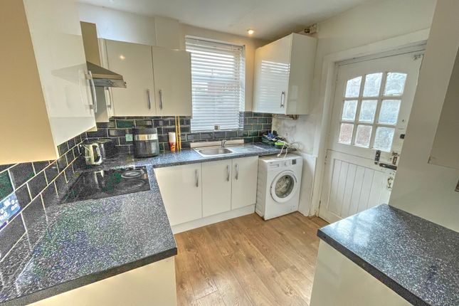 18, Aldred Street, Manchester photo 2