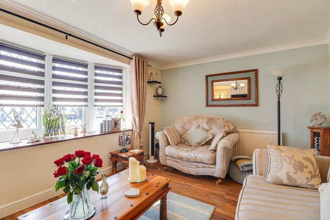 41, Banyard Way, Rochford photo 4