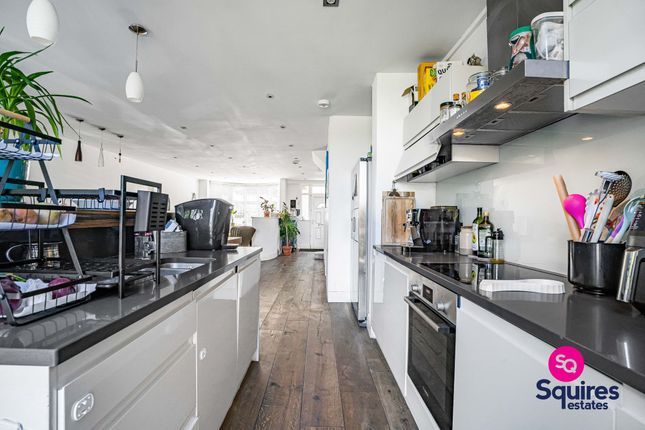 91 Southfields, London photo 4