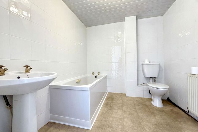 11, Bruce Place, Peterlee photo 4