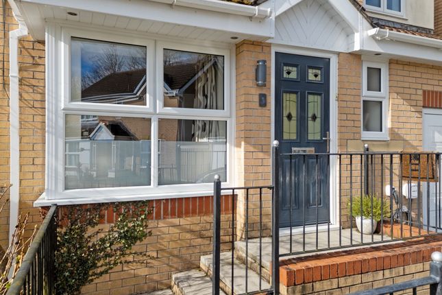 3 Llys Fach, Pontypridd photo 2