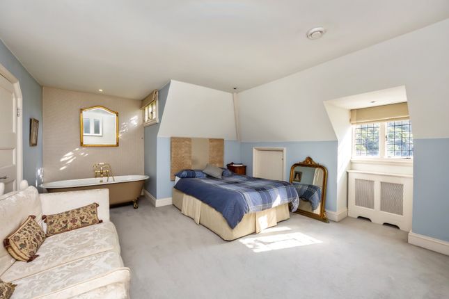 Sixth Bedroom