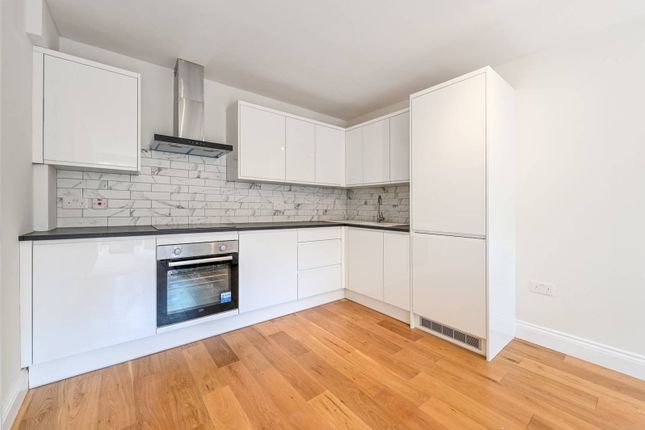 Thumbnail Flat to rent in Vaynor House, Holloway, London
