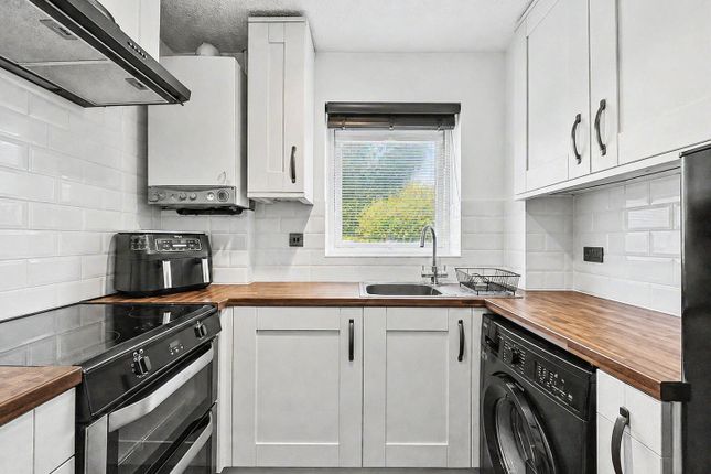 14, Meadowdown Close, Hempstead photo 3