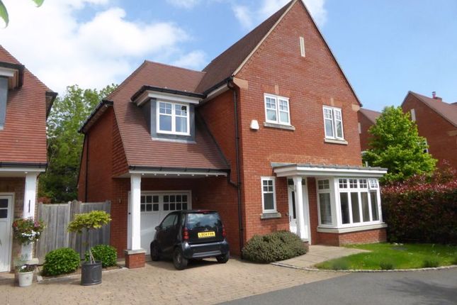 3 bed detached house to rent in Lucas Park Drive, Walton On The Hill, Tadworth KT20