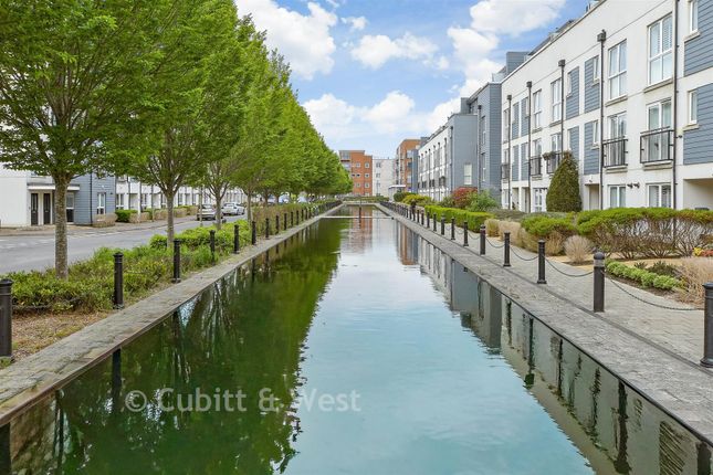 1-bed flat on 230, Canalside, Redhill, £210,000
