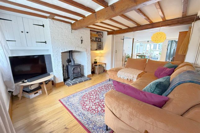 Pear Tree Cottage, 57 Grantham Road, Bottesford photo 3
