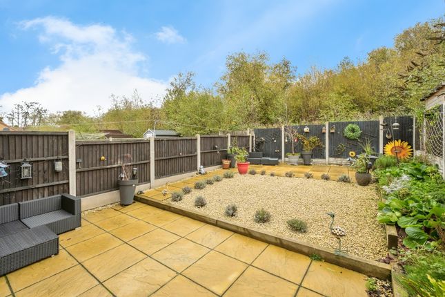 30, Well Hill Drive, Doncaster photo 4