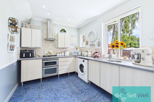 16, Greenside Avenue, Bolton photo 2