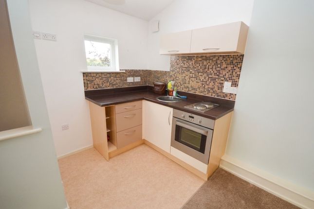 34 Mill Meadow, Bridgend photo 4