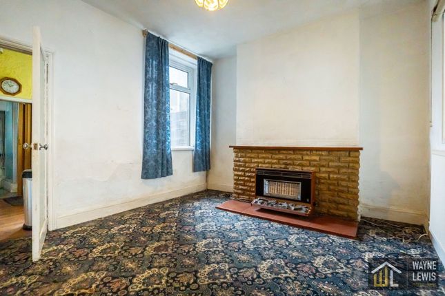 2, Energlyn Terrace, Caerphilly photo 2