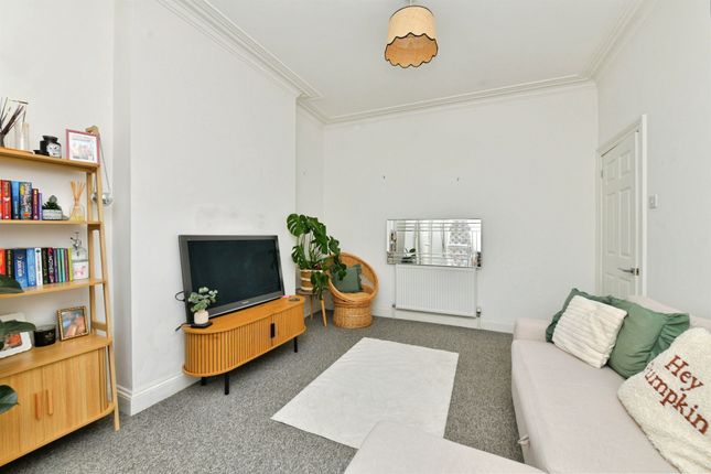 86, Beatrice Avenue, Plymouth photo 4