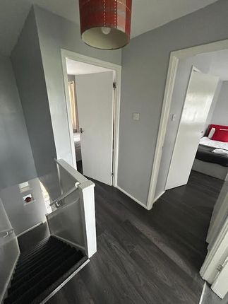 214, Poynters Road, Luton photo 5