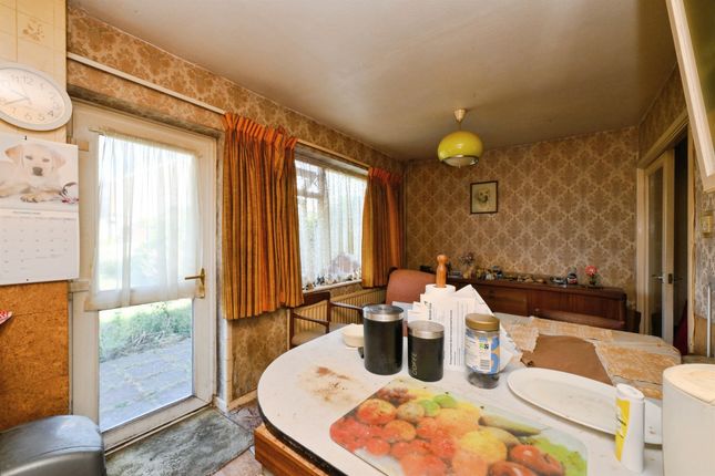 25, Rockfield Avenue, Ware photo 4