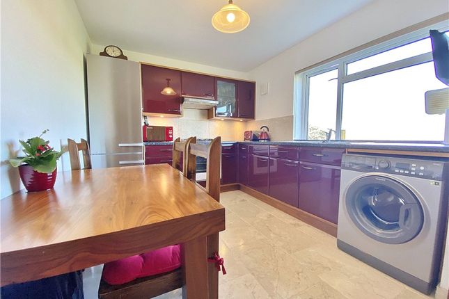 23, Warwick Lodge,, Staines Road, Twickenham photo 3