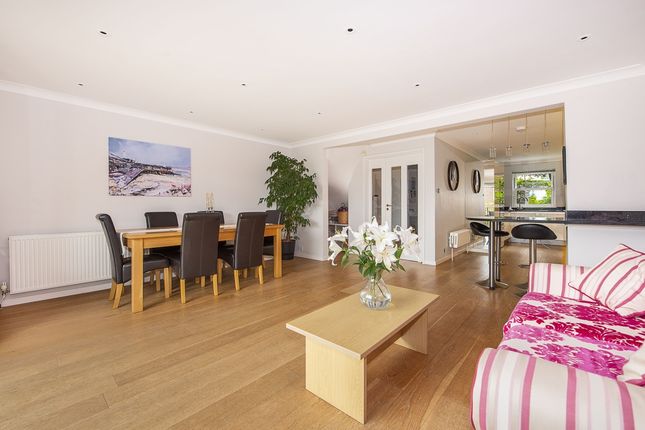 63A, Albert Drive, London photo 4